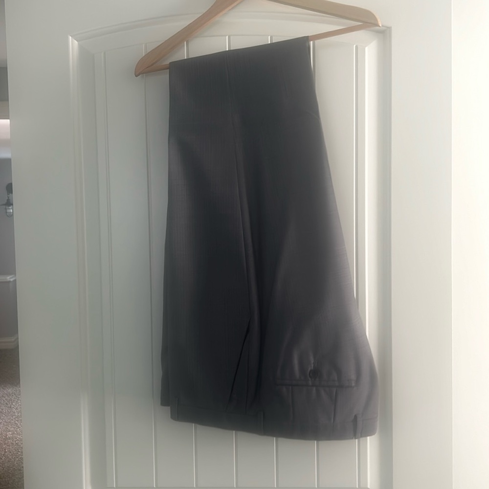 Boss Men’s Slacks Size 35R